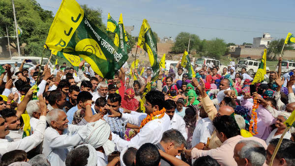 చిన్నాన పార్టీ ఔట్