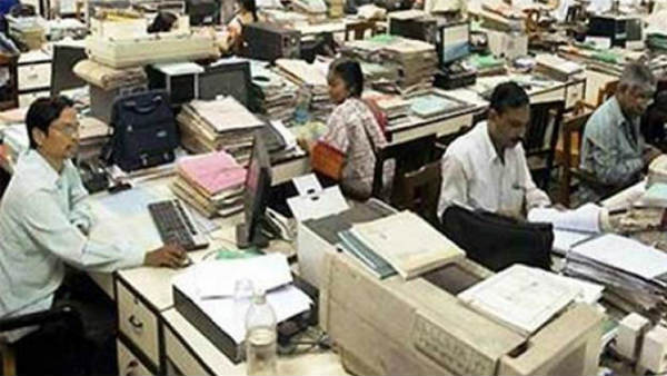 రిటైర్డ్‌ ఉద్యోగుల సేవల రద్దు