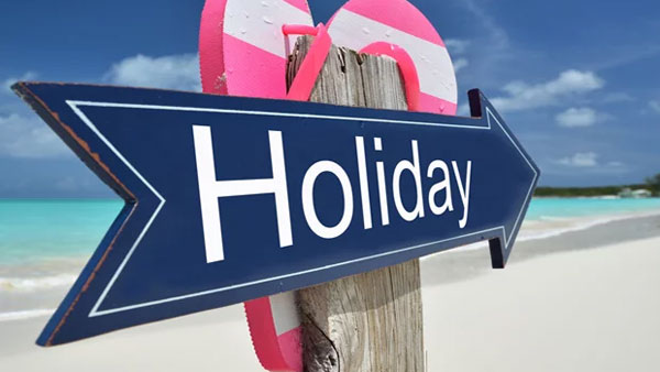 సెలవులు పొడిగించటంపై సామాన్యుల ఆగ్రహం