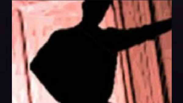 పెళ్లికి అంగీకరించని యువతి తల్లి..