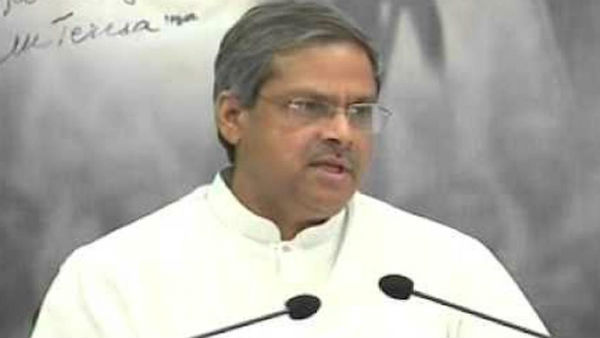 నెహ్రూ ఆర్థిక విధానాలను తప్పు పడితే ఎలా..