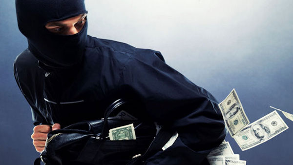 కాదేది చోరీకి అనర్హం