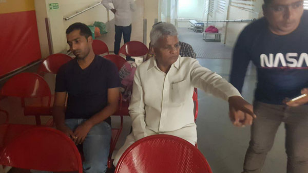 ఆర్టీసీ కార్మికుల ఆత్మహత్యలు .. ప్రభుత్వ హత్యలే అంటున్న ప్రతిపక్షాలు