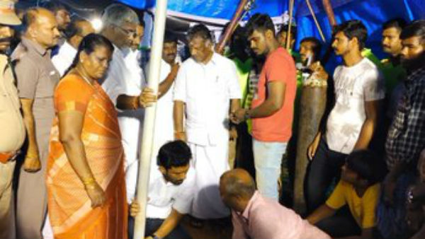 సంఘటనా స్థలానికి పన్నీర్ సెల్వం..