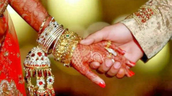 నవ వధువుకు రూ. 51వేలు నవ వధువుకు రూ. 51వేలు