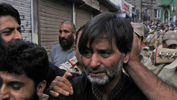 ఉగ్రవాదులతో సంబంధాలు కలిగి ఉన్న వేర్పాటువాదులు