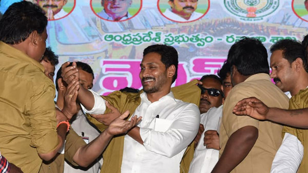 పార్టీ కార్యకర్తల్లో ఆవేదన..