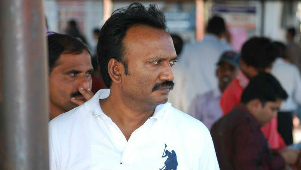 మనోహర్ పైన కేడర్ లో అభద్రత..