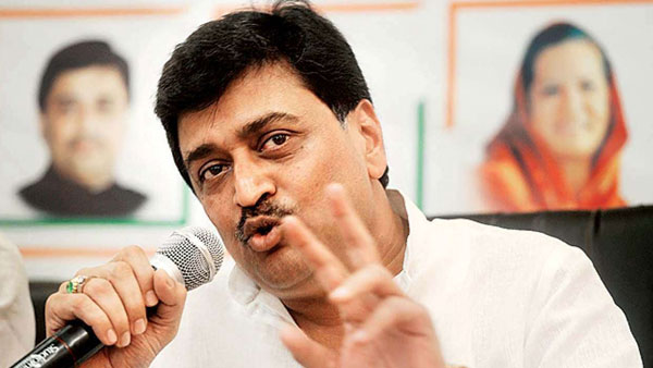 మా వాళ్లకు ఫోన్లు చేస్తున్నారు..