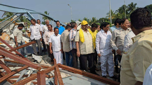 పార్లమెంట్ నుండి మట్టి..నీరు