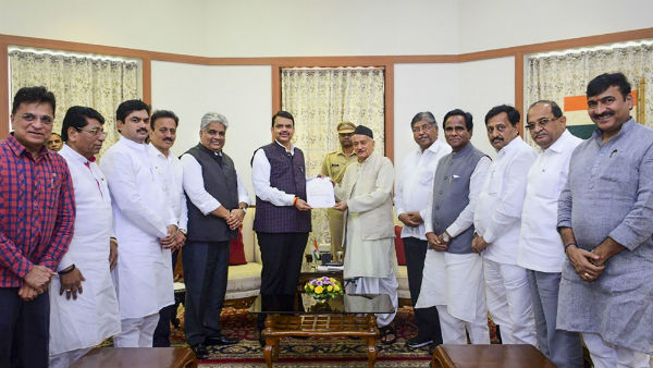 మలుపులు తిరిగిన మహా రాజకీయం