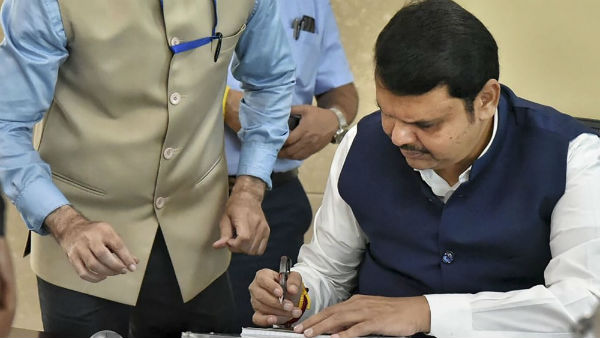 సుప్రీం తీర్పుతో శరవేగంగా మారిన పరిణామాలు