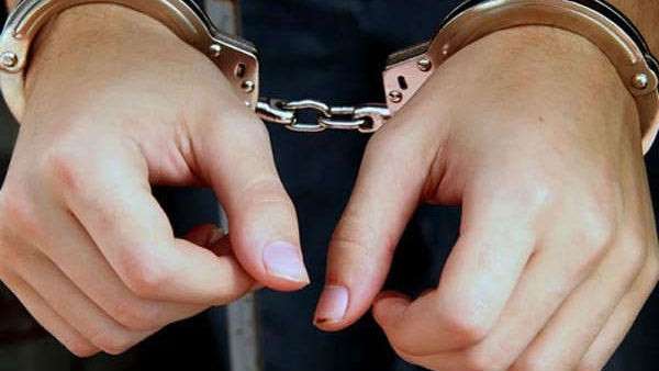 టక్కరిదొంగ చిక్కాడు