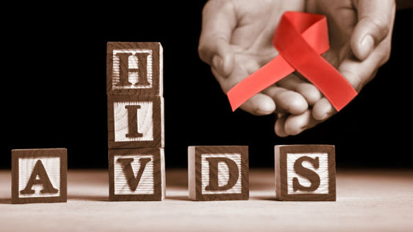 అత్యధికంగా హైదరాబాద్లో హెచ్ఐవీ బాధితులు ..కరీంనగర్, నల్గొండలు రెండు మూడు స్థానాలు