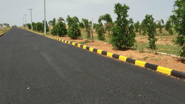 412 ఎకరాల భూమి.. 48 మంది రైతులు కాదట..