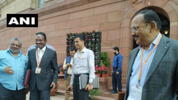 నా వద్ద ఎలాంటి సమాచారమూ లేదంటూ.. 