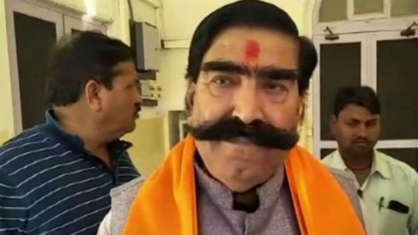 వాడిపడేసిన కండోమ్లు, అబార్షన్ ఇంజెక్షన్లు వాడిపడేసిన కండోమ్లు, అబార్షన్ ఇంజెక్షన్లు