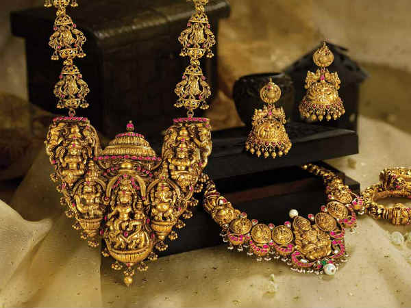 టెంపుల్ జ్యువెలరీ ప్రత్యేక డిజైన్లలో