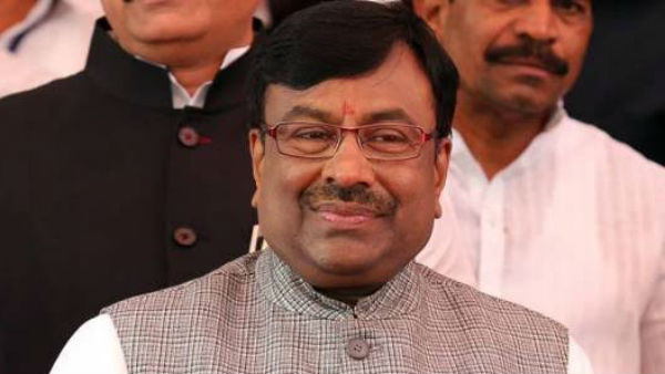 రాష్ట్రపతి పాలనకు సిఫారసు చేయనున్న కేంద్రం.. రాష్ట్రపతి పాలనకు సిఫారసు చేయనున్న కేంద్రం..