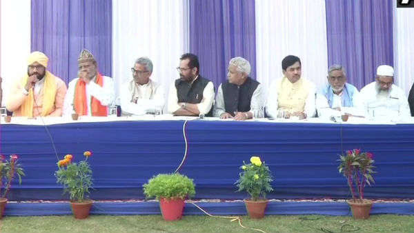 Ayodhya land dispute case: RSS, Muslims clerics participate in a meeting at Union ministers Home at New Delhi