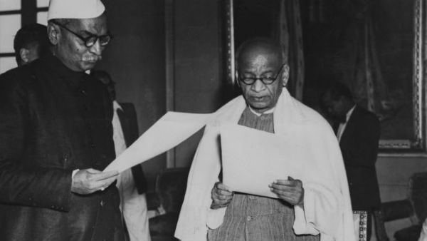 పార్లమెంటులో పటేల్ ప్రకటన పార్లమెంటులో పటేల్ ప్రకటన