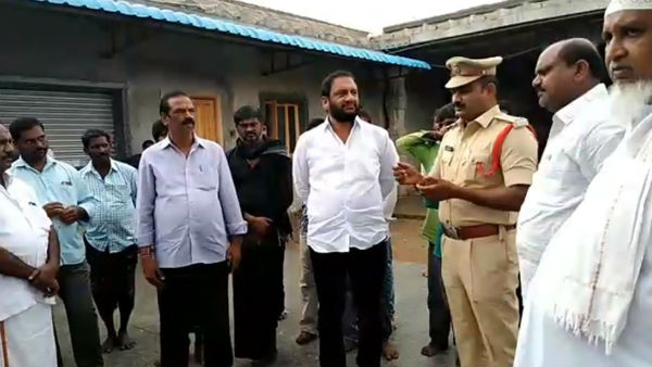 కార్తీక దీపాలను ఆర్పడమేంటీ.. కార్తీక దీపాలను ఆర్పడమేంటీ..