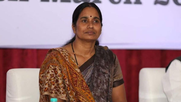 మన వ్యవస్థలోని లోపాల వల్లే నేరాలన్న నిర్భయ తల్లి