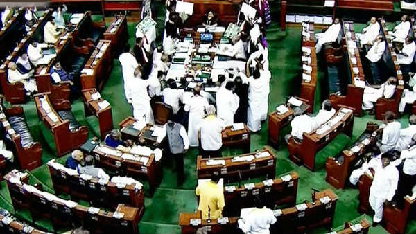 పెండింగ్ బిల్లులను కూడా టేకప్ చేస్తాం: ప్రహ్లాద్ జోషి పెండింగ్ బిల్లులను కూడా టేకప్ చేస్తాం: ప్రహ్లాద్ జోషి