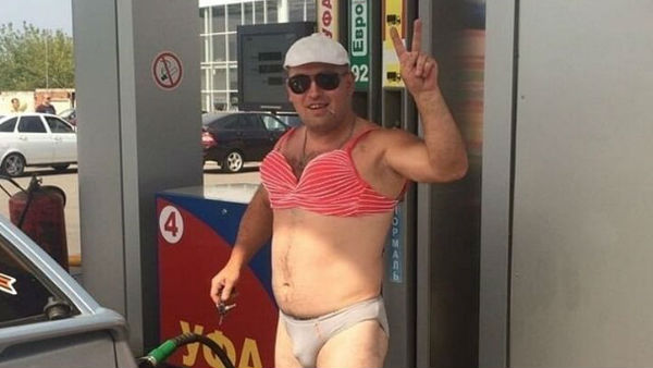  అదిరిపోయే ఆఫర్ ఇచ్చిన పెట్రోల్ బంక్