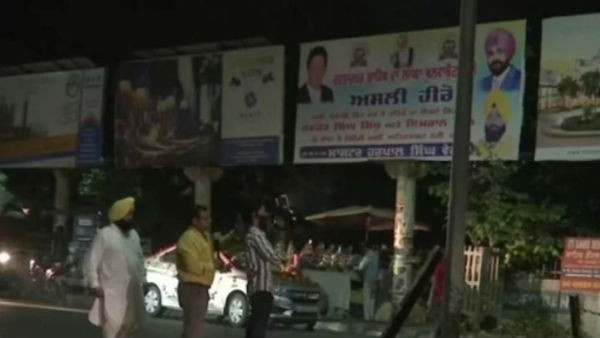Posters and banners Hailing Navjot Singh Sidhu, Pakistan Prime Minister Imran Khan Surface In Punjab