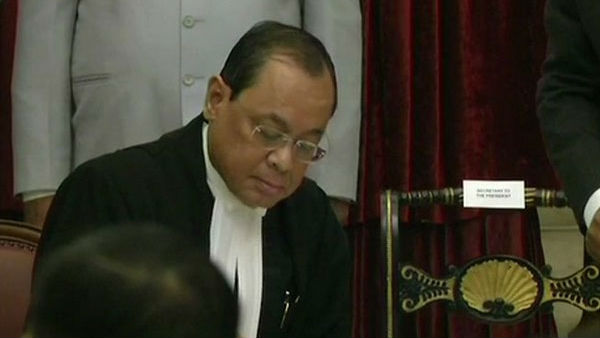 దశాబ్దాల నాటికేసుకు పరిష్కారం..