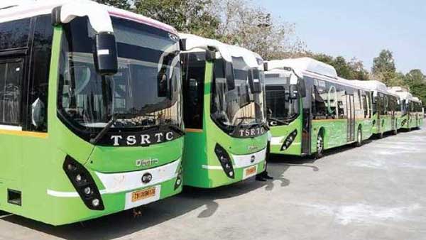 కోర్టు ఉత్తర్వులపై సీఎం చర్చ 