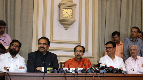  రైతు సమస్యలను పరిష్కరిస్తాం