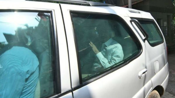 కాంగ్రెస్ సంకేతాల కోసం.. 