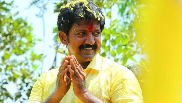  చంద్రబాబు నాయుడి తండ్రి ఖర్జూర నాయుడు ఏమైనా మైసూర్ మహారాజానా అని ప్రశ్నించిన వంశీ 