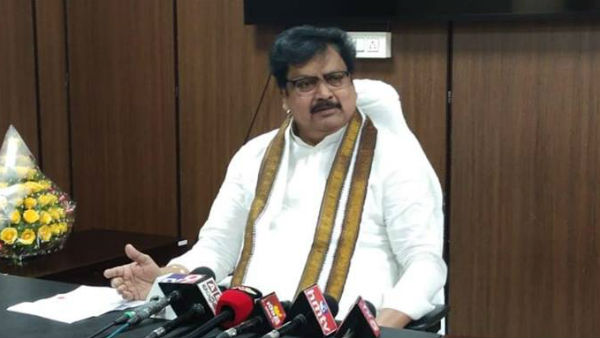 కోర్టులో కేసు త్వరగా విచారించాలని జగన్ కోరాలని చెప్పిన వర్లరామయ్య 