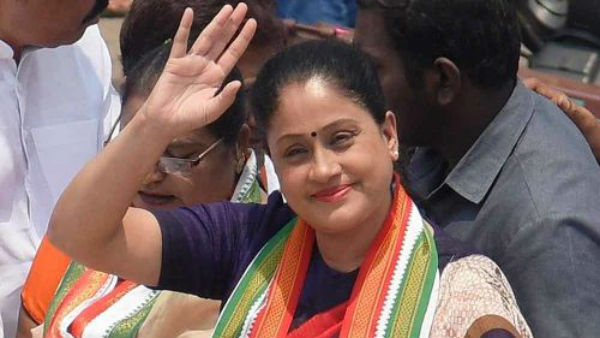 తమ వైఫల్యాన్ని ప్రతిపక్షాల మీదికి నెడుతూ కేసీఆర్ ఎదురు దాడి చేస్తున్నారన్న రాములమ్మ