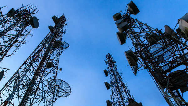 40 శాతం మేర పెరగనున్న టెలికాం ధరలు 