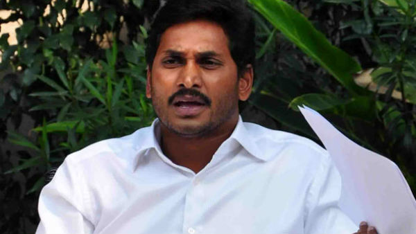 రాజధాని అమరావతిలోనే ఉండాలని దేవినేని ఉమా డిమాండ్ రాజధాని అమరావతిలోనే ఉండాలని దేవినేని ఉమా డిమాండ్