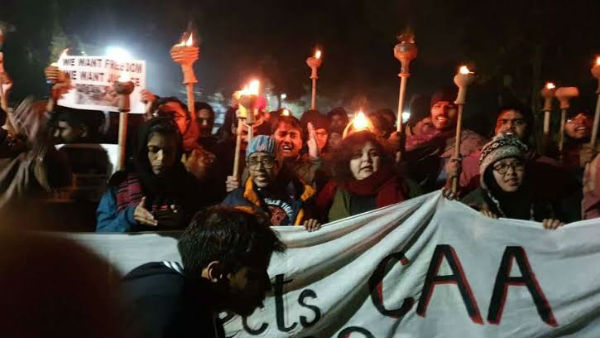  అక్కడ జవాన్ల పోరాటం.. ఇక్కడ ఇలా..