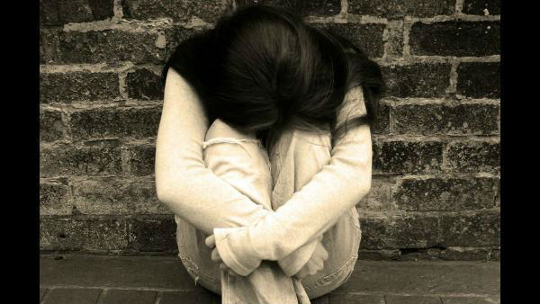 మృతదేహాన్ని గుర్తుపట్టని గ్రామస్తులు