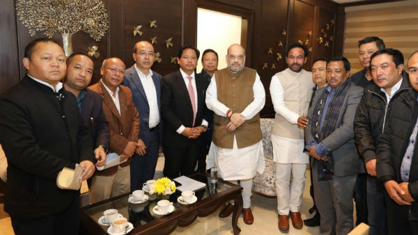 ముఖ్యమంత్రులకు షాకిస్తూ..