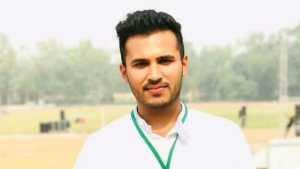 విద్యార్థులపై దాడి చేసిన ఢిల్లీ యూనివర్శిటీ స్టూడెంట్స్ అధ్యక్షుడు విద్యార్థులపై దాడి చేసిన ఢిల్లీ యూనివర్శిటీ స్టూడెంట్స్ అధ్యక్షుడు