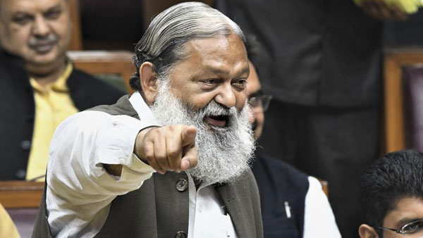 రాహుల్ , ప్రియాంకాలపై అనిల్ విజ్ వివాదాస్పద వ్యాఖ్యలు