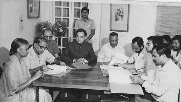 రాజీవ్ గాంధీ హయాంలో అస్సాం ఒప్పందం