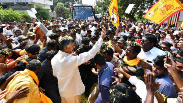 వైసీపీ కార్యకర్తలే..