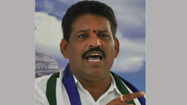  పవన్ పై ఆసక్తికర వ్యాఖ్యలు చేసిన చెవిరెడ్డి భాస్కర్ రెడ్డి 