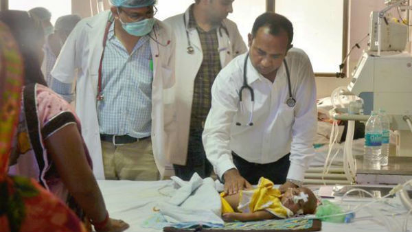  గోరఖ్‌పూర్‌లో చిన్నారుల మృతి ఘటన మరువకముందే...