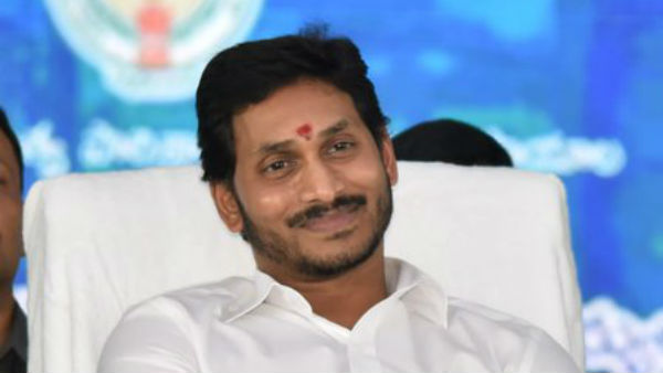 ఉక్కు దీక్షను గుర్తు చేసిన వైసీపీ ఎమ్మెల్యేలు..