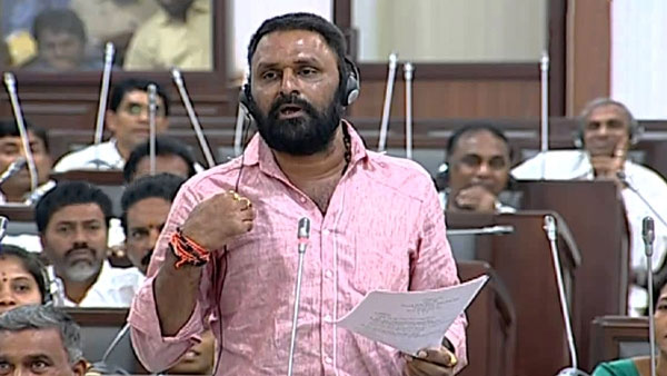 కొడాలి నాని ఆగ్రహం